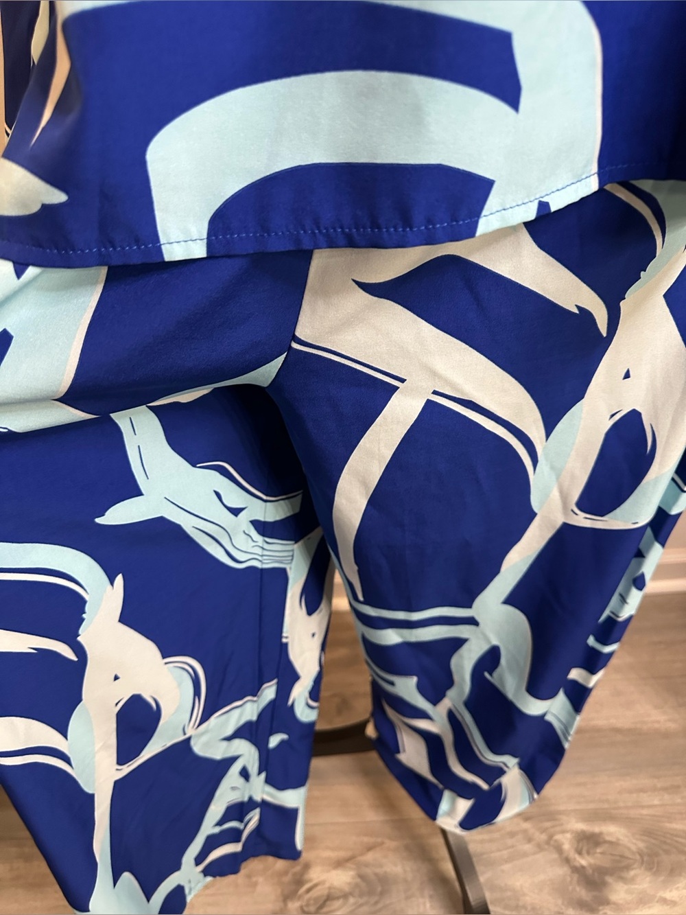 SHEIN Blue & White Abstract Print Two-Piece Wide Leg Pantsuit - Size 1X - Picture 10 of 15
